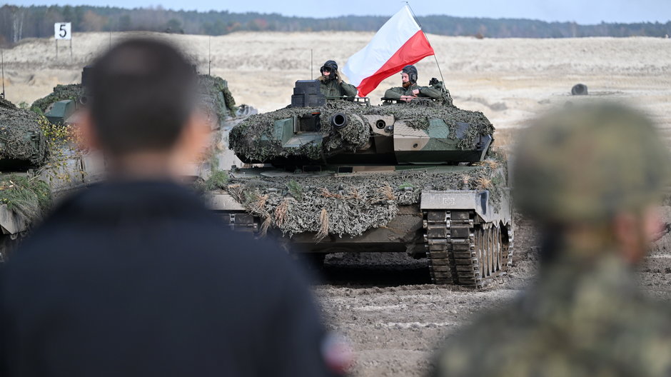 Czołg Leopard na poligonie w Nowej Dębie