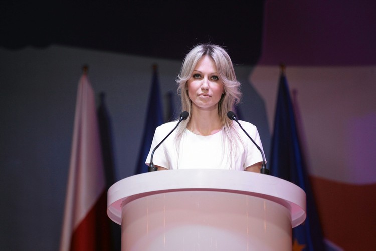 Magdalena Ogórek - 510 tys. podpisów