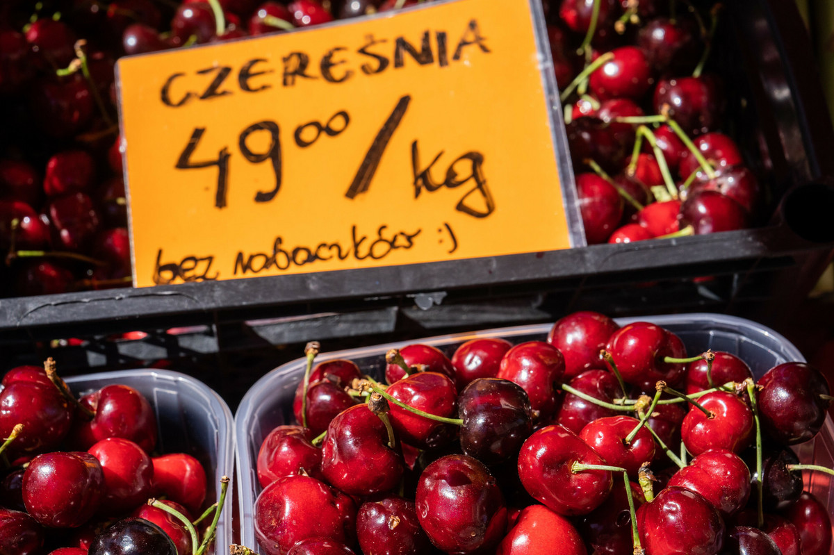 Duży problem z polskimi czereśniami. Wiemy, kiedy pojawią się na rynku