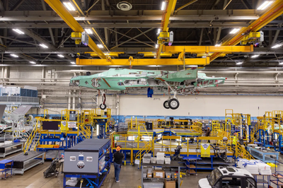 Tak wygląda pierwszy polski F-35. Maszyna stanęła na własnych kołach [ZDJĘCIA]