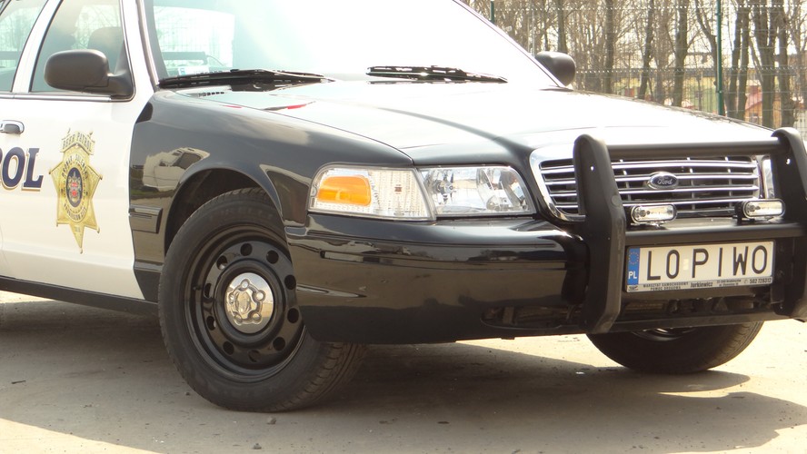 Ford crown victoria