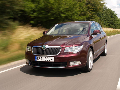 Skoda Superb 2.0 TDI DSG Platinium - Test limuzyny z pomysłem