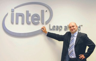 Intel zapowiada walkę o rynek smartfonów