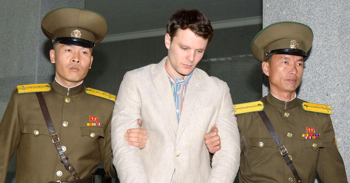 łamanie Praw Człowieka W Korei Północnej USA: zmarł student, który był więziony w Korei Północnej