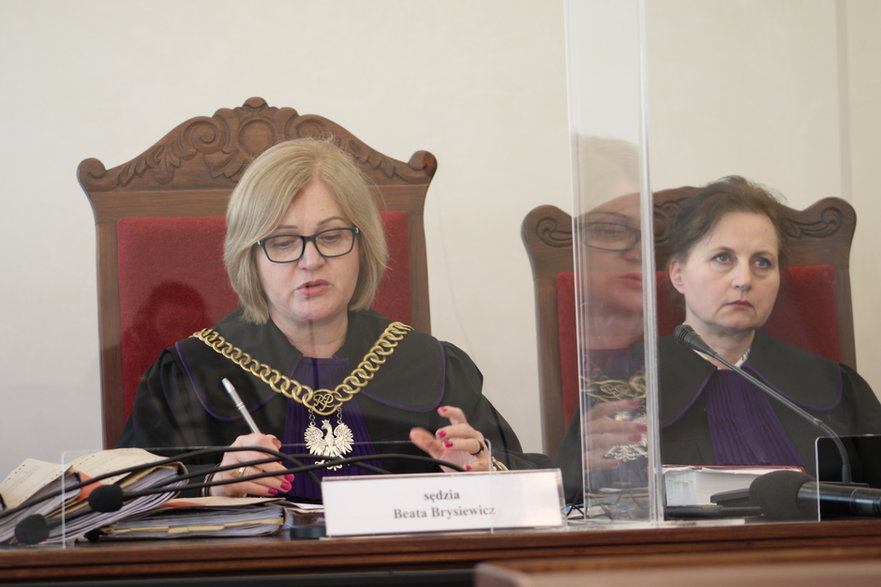 Sędzia Beata Brysiewicz odczytująca uzasadnienie wyroku
