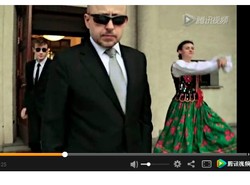 Ambasador promuje Polskę w Chinach, tańcząc Gangnam Style