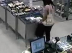 Zobacz, jak można ukraść komórkę