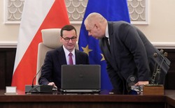 "Entuzjastyczne poparcie" dla Morawieckiego w PiS. Na kolacji z Sasinem było "bardzo miło"