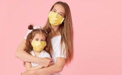 Omikron u dzieci. Jakie są objawy? Jak działają testy antygenowe?