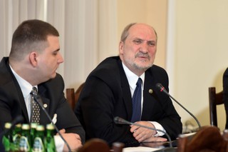 Macierewicz: Jestem przekonany, że śledztwo wykaże nieprawdziwość oskarżeń wobec Misiewicza