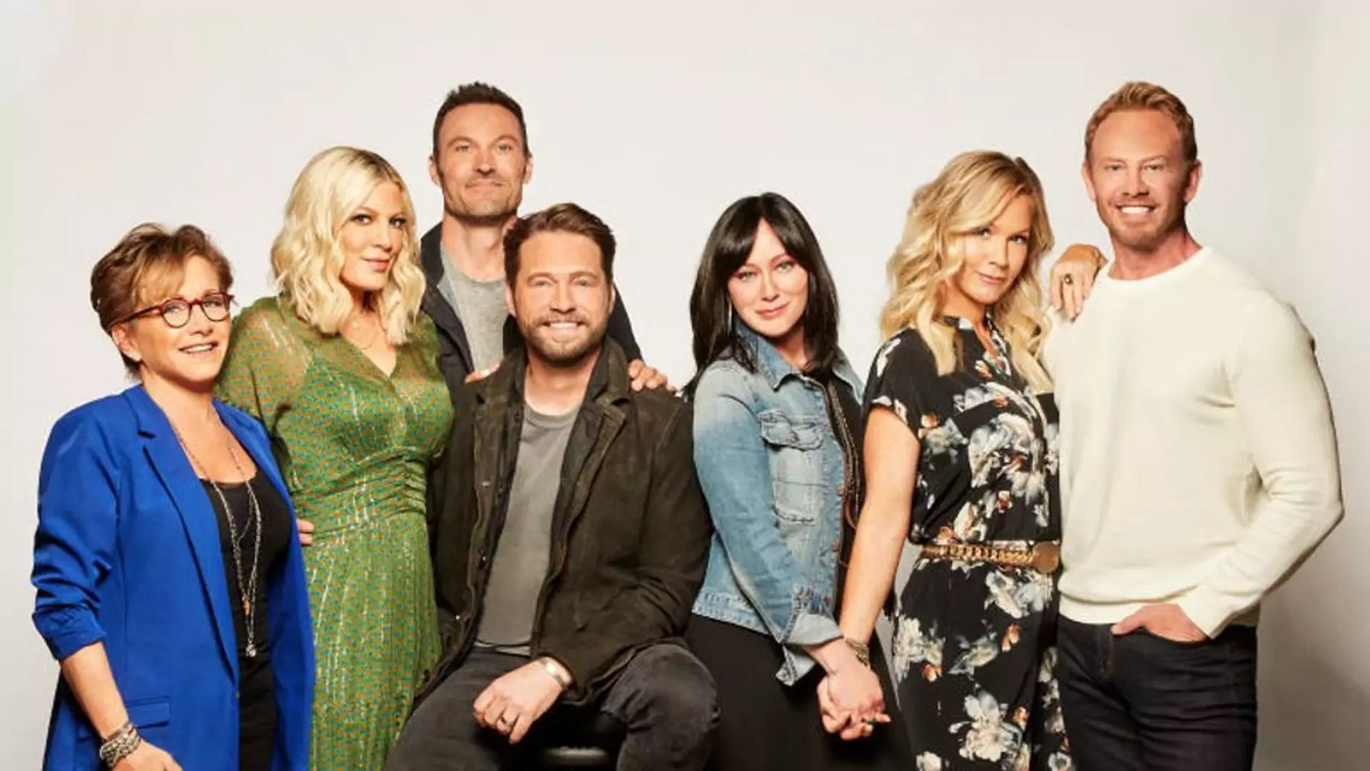 Serial Beverly Hills 90210 wraca - zwiastun ma w sobie tyle uroku, co tandety i kochamy to ❤