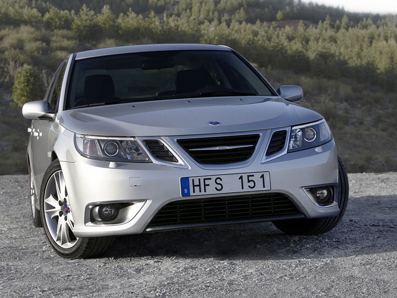 Saab 9-3: nowy wygląd, nowy silnik twin-turbo 1,9 TTiD i napęd na cztery koła XWD