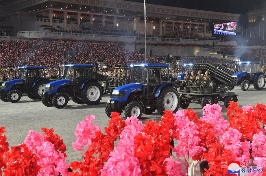 Parada wojskowa w Pjongjangu