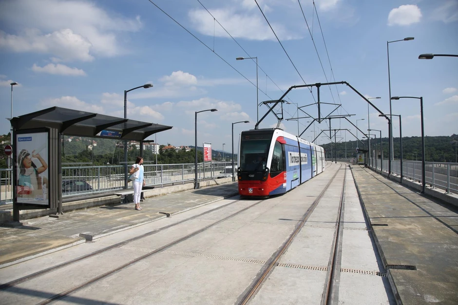 Većina tramvaja sada će ići preko Mosta na Adi