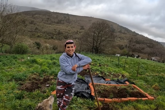 "Preselila sam se na selo, mesečno trošim 50 evra": Lucija (27) napustila grad i živi u mestu sa devet stanovnika - evo koliko je platila kuću (VIDEO)