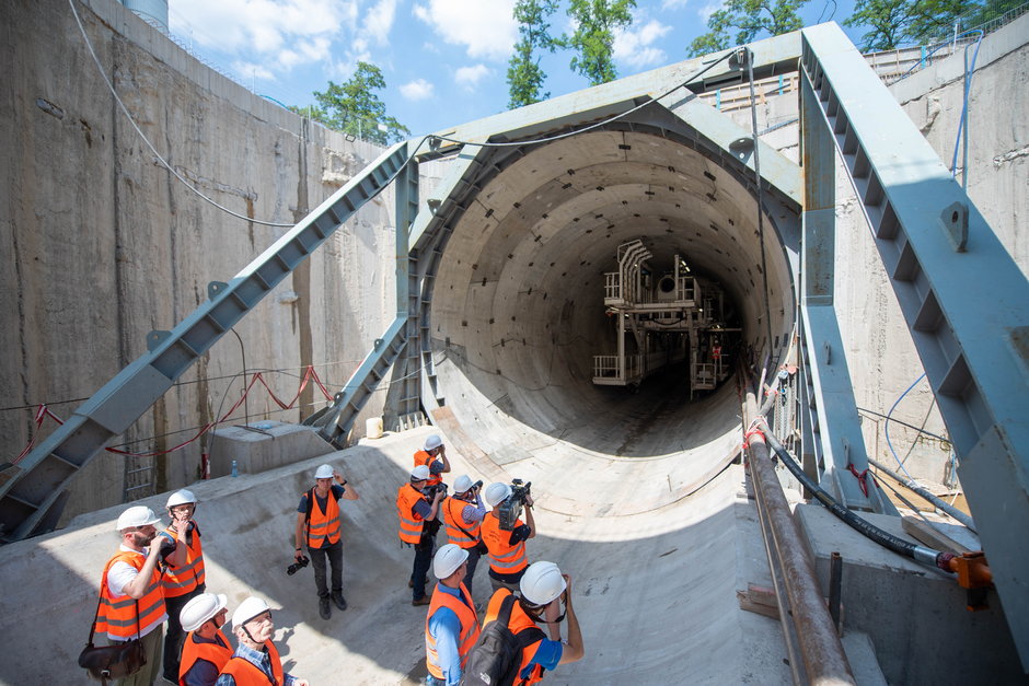 Budowa tunelu średnicowego komora startowa