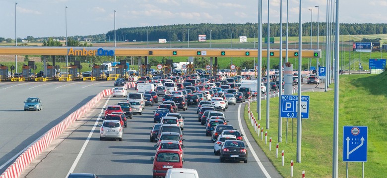 Korki przed bramkami na A1 koło Torunia. Wydłuża się czas dojazdu do Gdańska