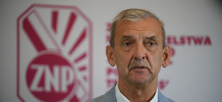 Broniarz bije w Czarnka. "Całkowity rozjazd między deklaracjami"