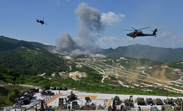 Wspólne ćwiczenia wojskowe Korei Południowej i USA na poligonie Seungjin Fire Training Field w Pocheon w Korei Południowej