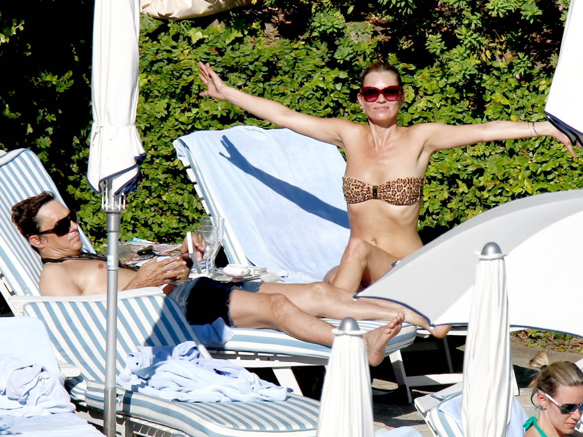 Kate Moss w bikini w panterkę