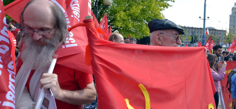 Komuniści, lewica... Pochody pierwszomajowe w Warszawie. ZDJĘCIA