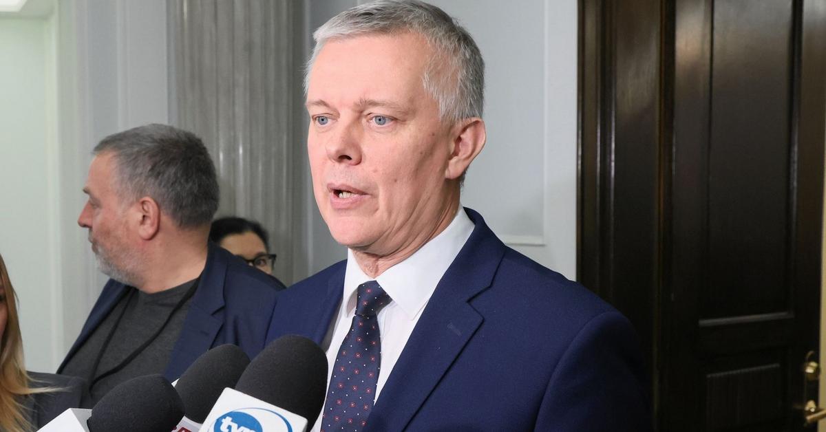 "Absolutnie nie do obrony". Siemoniak ostro o decyzji Nawrockiego