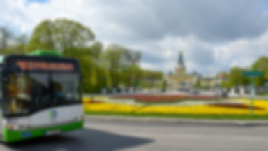 W Białymstoku i Suwałkach uczniowie nie będą płacić za przejazd komunikacją miejską