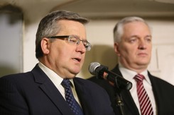 Komorowski, Gowin i Giertych powinni założyć partię? Śmiszek zachęca...
