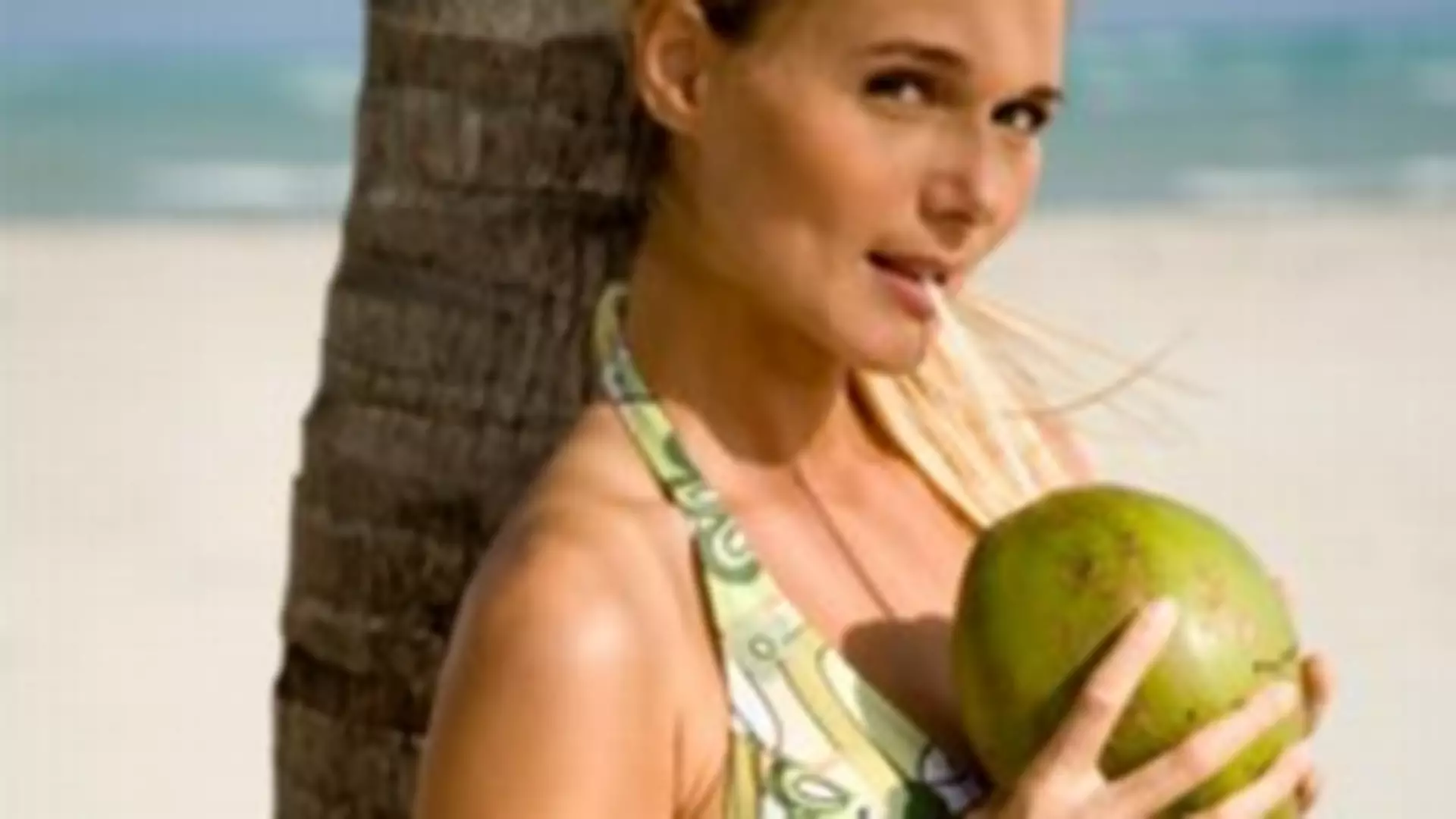 Woda kokosowa - tajemnica urody modelek Victoria’s Secret