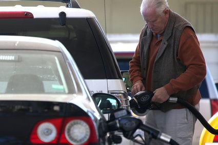 Ceny paliw: w wakacje tankowanie auta jest tańsze