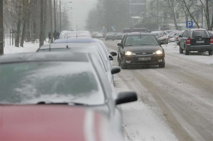 Odśnieżyli ministrowi przed domem