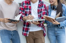 Piekielnie trudne dyktando ortograficzne. To QUIZ, który nie bierze jeńców