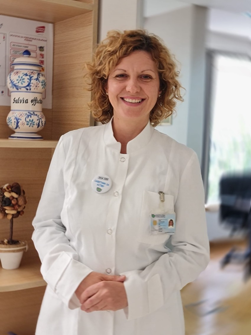 Čak i kada kupujete dijetetske suplemente treba da se posavetujete sa farmaceutom, jer, iako biljnog porekla, mogu uticati na krvni pritisak, kaže Sonja Stoiljković