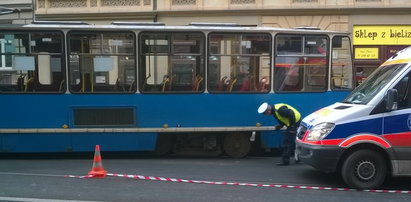 Wykolejony tramwaj staranował 6 aut!