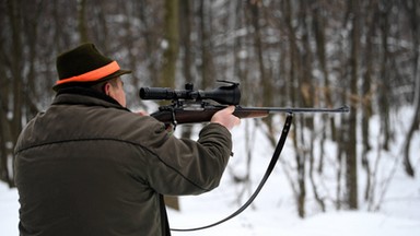 Komornik zginął na polowaniu. Podejrzane okoliczności śmierci