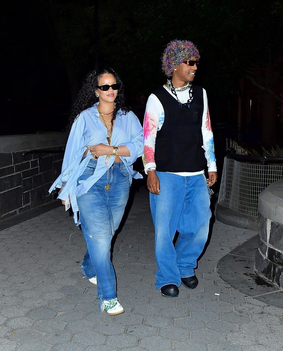 Rihanna ismét stílust váltott, ezúttal a kényelemre szavaz, amióta anya lett