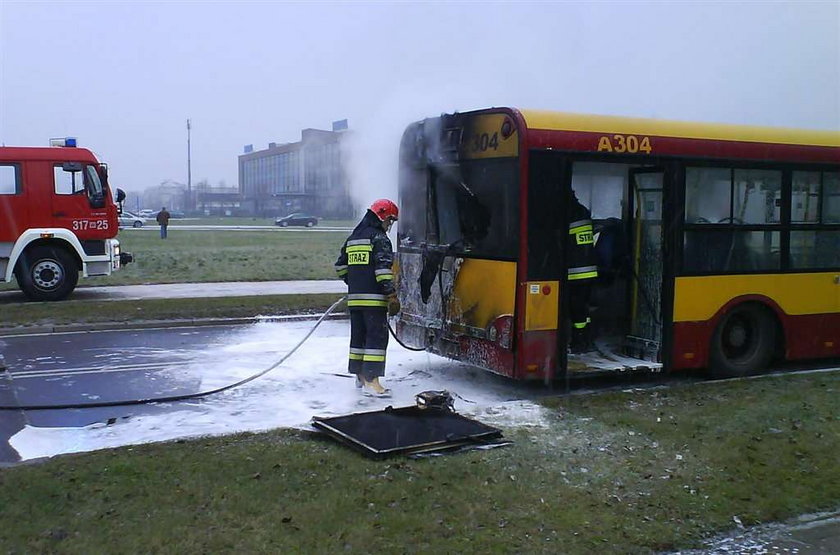 W Warszawie znów płonął autobus