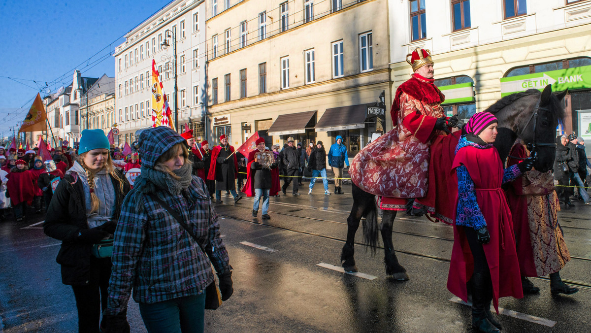 15 tysięcy osób uczestniczyło w Orszaku Trzech Króli w Bydgoszczy. To jeden z największych orszaków w całej Polsce. Przemarsze w Święto Objawienia Pańskiego zorganizowano m.in. w Toruniu, Grudziądzu i we Włocławku.