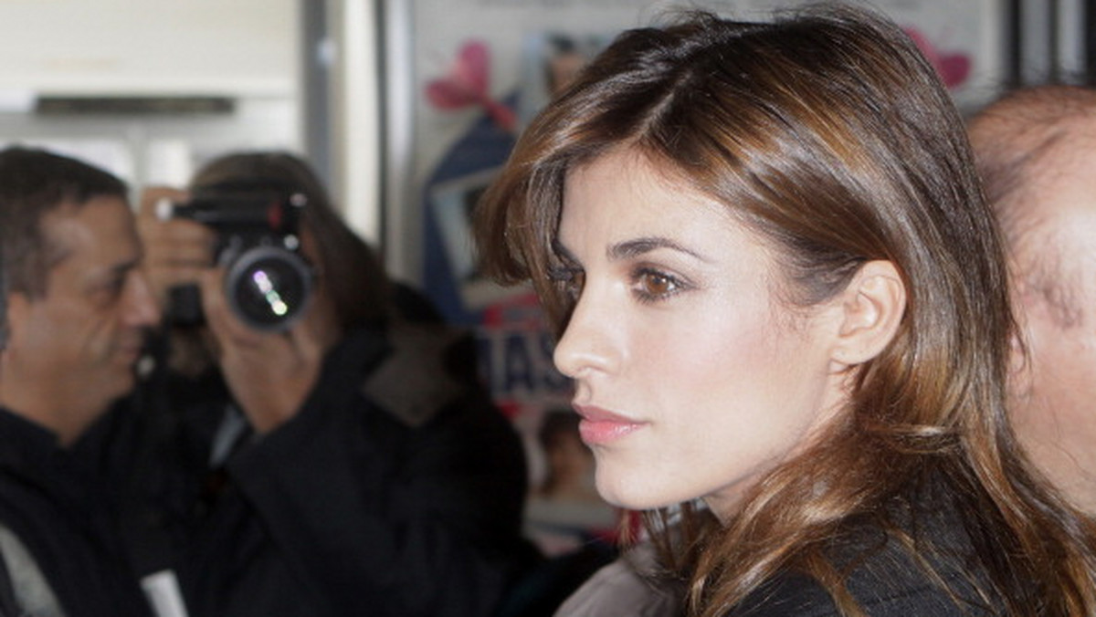 Włoska aktorka i modelka Elisabetta Canalis odpadła z amerykańskiej edycji "Tańca z gwiazdami". Była partnerka George'a Clooneya, nie ukrywa, że jest rozgoryczona.