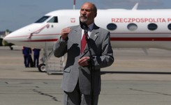 Dziennikarz pokazuje 'mapę powiązań Macierewicza z GRU, Putinem i rosyjską mafią'. PO żąda wyjaśnień