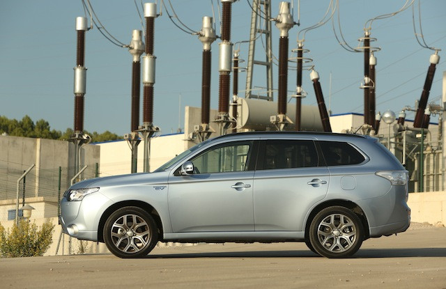 Mitsubishi Outlander PHEV: elektryczna rewolucja