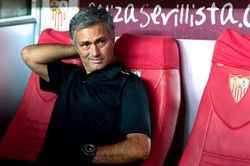 Hiszpańskie media piszą o końcu Mourinho w Realu