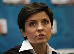 Językoznawca o pomyśle Muchy: To gwałt na języku