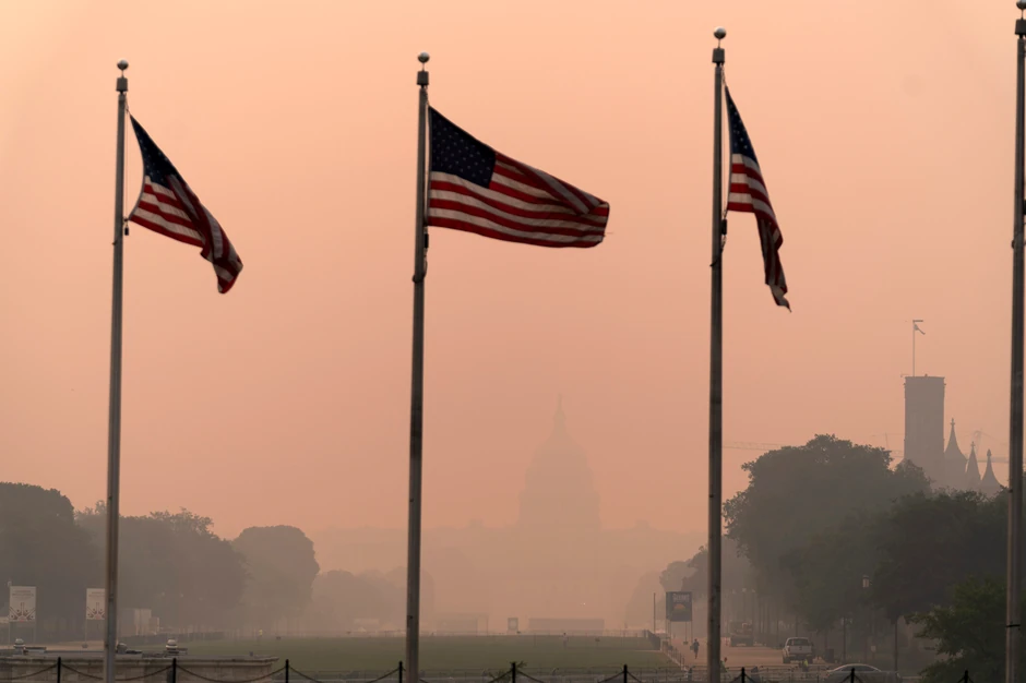 Dim od šumskih požara u Kanadi u Vašingtonu