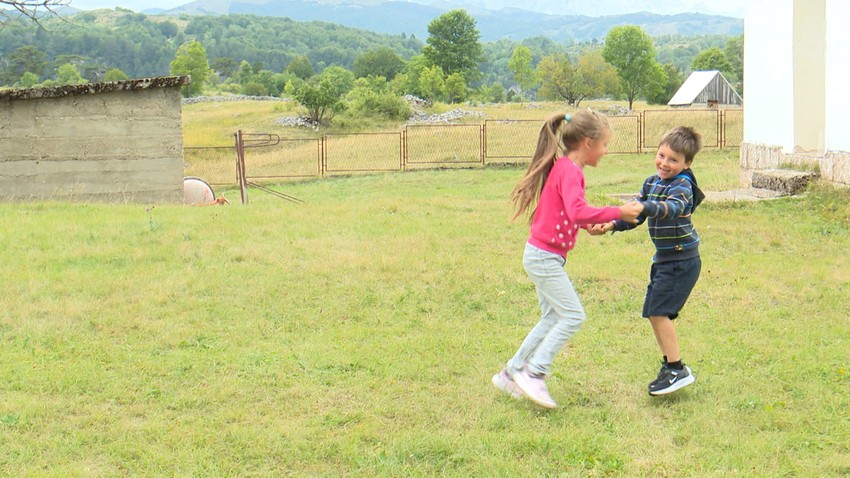 Monika jedina učenica u školi