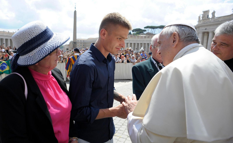 Tomasz Komenda na spotkaniu z Franciszkiem 2