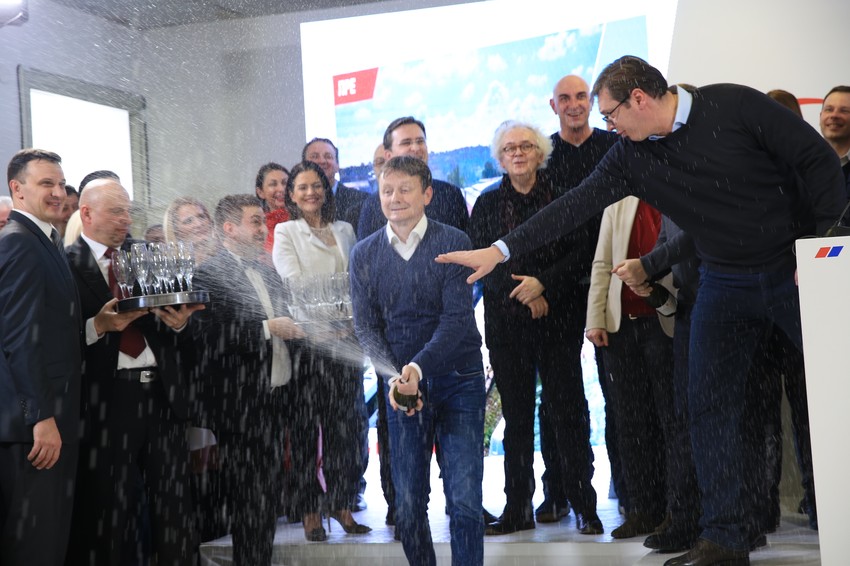 Slavlje u štabu SNS