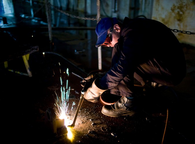 podczas II wojny światowej stocznia została przejęta przez Deutsche Werke Kiel A.G. z Kilonii, której Stocznia Gdyńska była oddziałem; były w niej remontowane duże okręty Kriegsmarine a później budowano w niej okręty podwodne