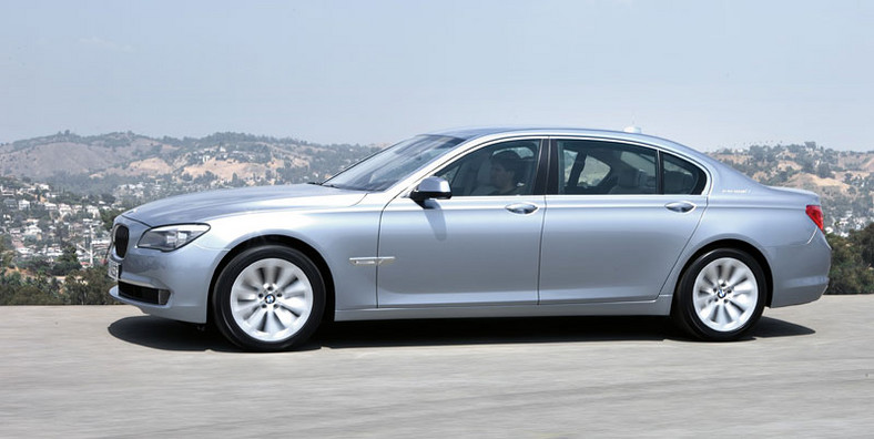 IAA Frankfurt 2009: BMW ActiveHybrid 7 - nowy standard