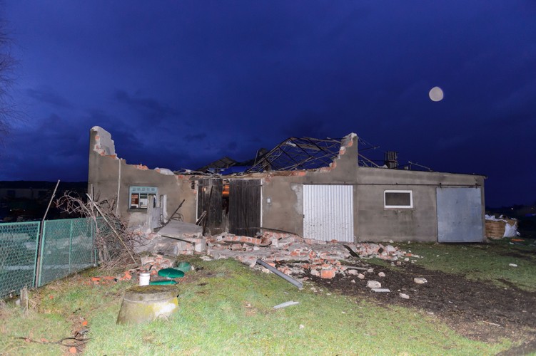 Trąba powietrzna w Olszewie